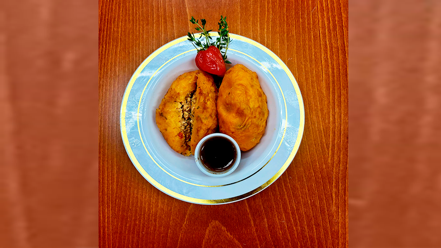 Chicken Ball – Curry Roti Box