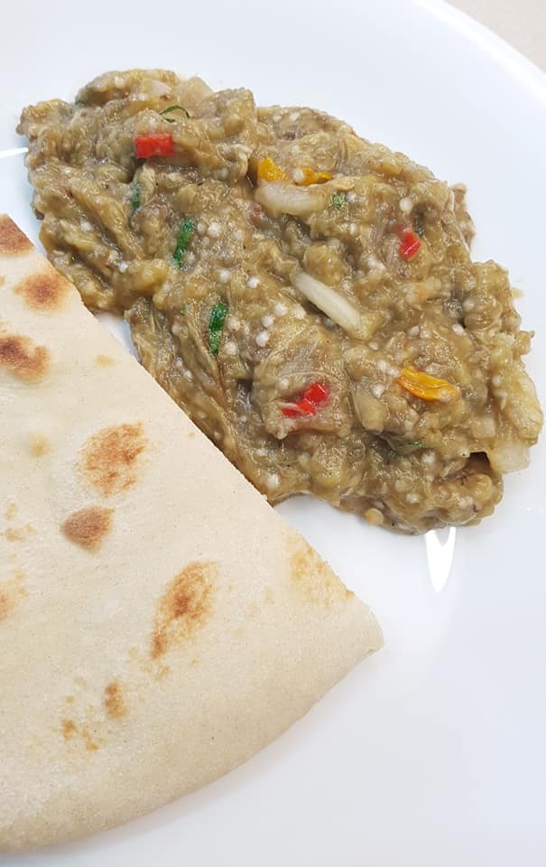 Slice Sada Roti w/ Veggie – Curry Roti Box